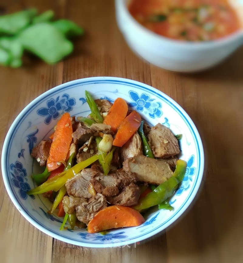 Stir-fried Carrots with Braised Pork recipe