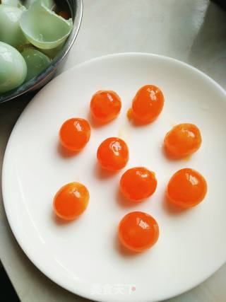 Pork Floss Mochi and Egg Yolk Crisp recipe