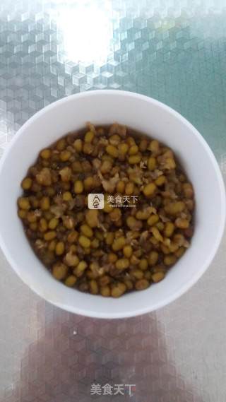 Nut Two-color Glutinous Rice Cake recipe