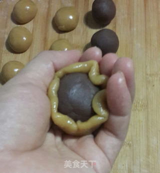 Cantonese Bean Paste Egg Yolk Mooncake recipe