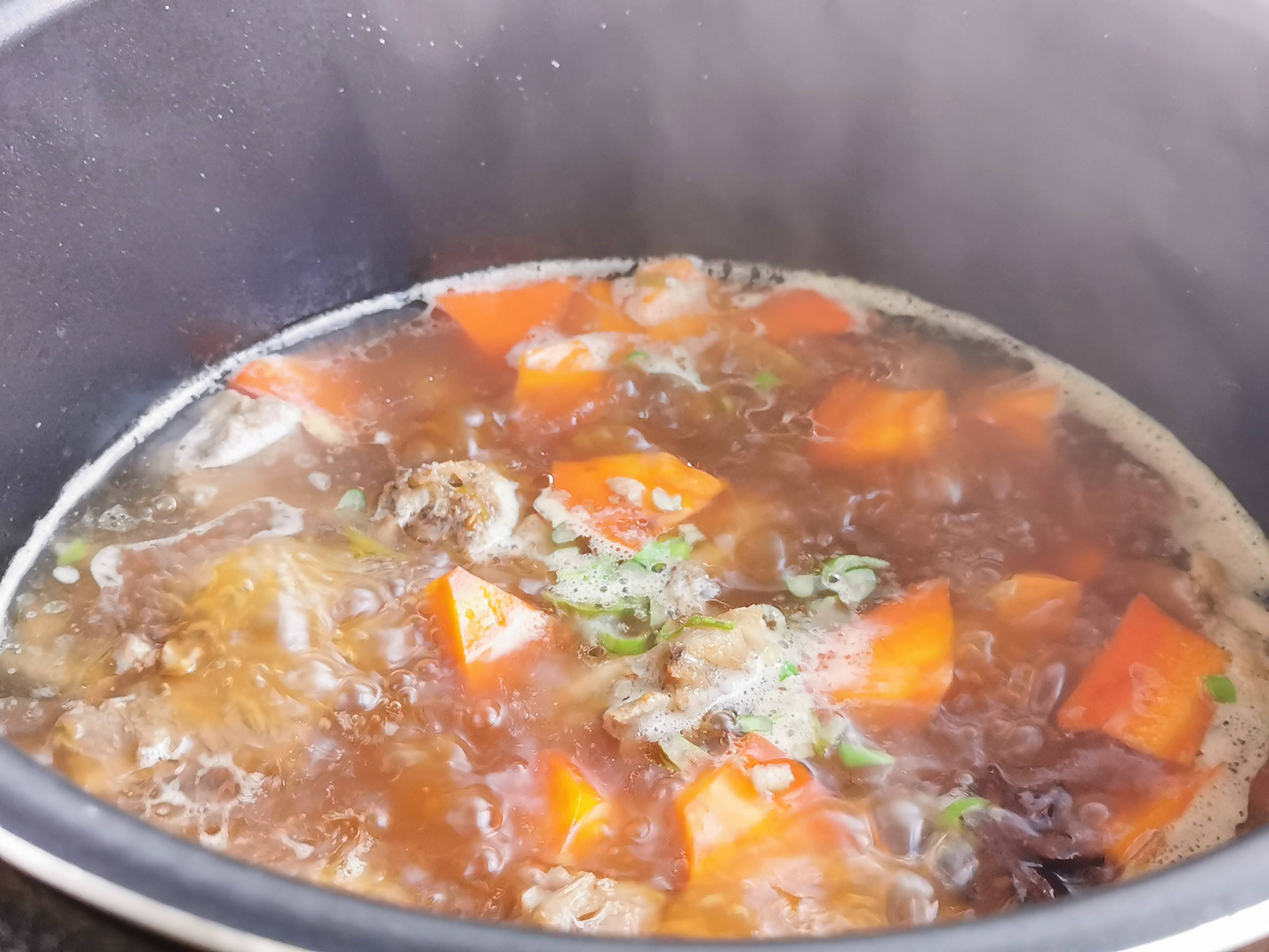 Radish Pork Ribs Soup recipe