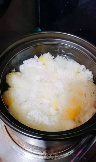 White Radish, White Fungus and Snow Pear Soup recipe