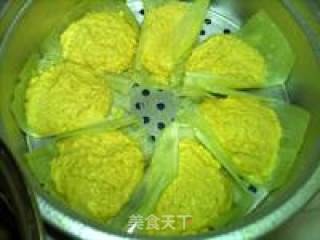 Steamed Yellow Corn Bun recipe