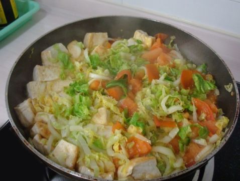 Stir-fried Tomato and Cabbage with Tofu recipe