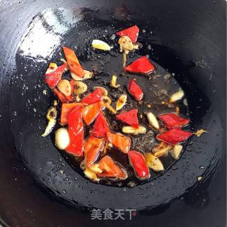 Fried Squid with Jade Fungus recipe