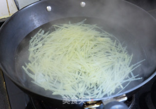 #trust之美#onion Mixed with Potato Shreds recipe