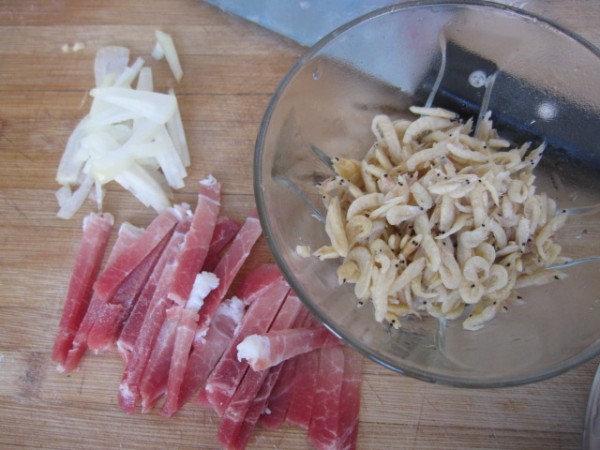 Stir-fried Shredded Potatoes with Shredded Pork and Shrimp Skin recipe