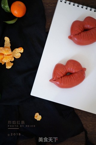 Red Lip Buns recipe