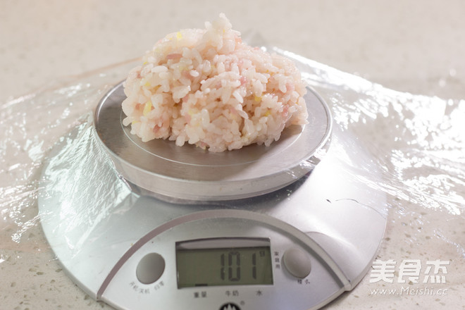 Flower Rice Ball (rice Cooker Recipe) recipe
