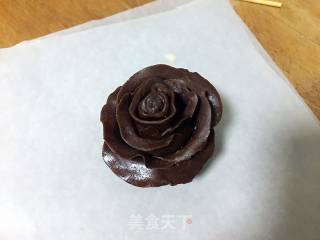 Valentine's Day Gift: Chocolate Strawberry Rose recipe