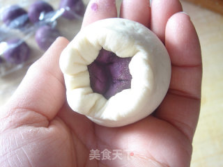 Change The Pattern to Make Steamed Buns---【purple Potato Flowering Buns】 recipe