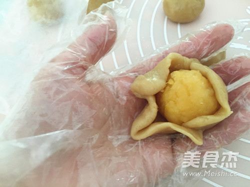 Sands Custard Mooncakes recipe