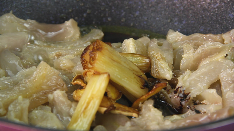 Braised Tendons with Scallions recipe