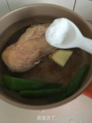 Enoki Mushroom Mixed with Chicken Breast recipe