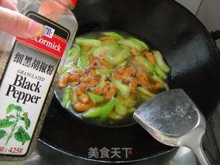 Twisted Loofah Vermicelli Soup recipe