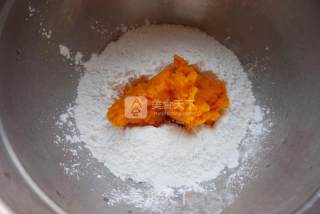 Reunion Round ~ Colorful Black Sesame Glutinous Rice Balls recipe