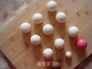 【china】creative Chinese White-crust Pastry: Red Plum and Primula recipe