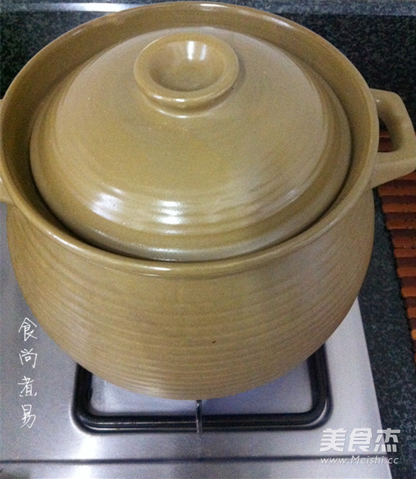 Lingzhi Maitake Mushroom Spare Rib Soup recipe