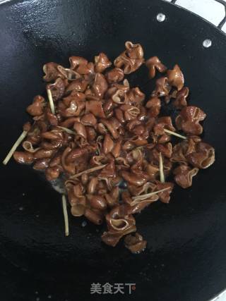 Stir-fried Pork Intestines with Hot Peppers recipe