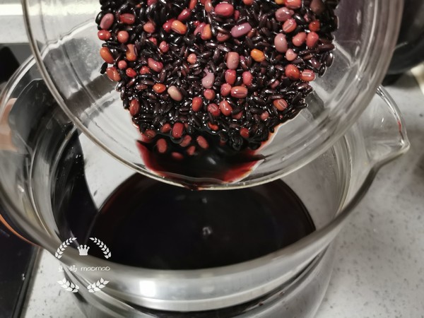Red Bean, Black Rice and Egg Sweet Soup recipe