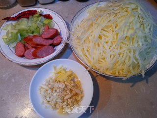 Stir-fried Shredded Potatoes with Ham recipe