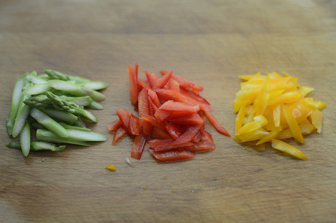 Seaweed Rice Ball + Asparagus and Pepper Chicken recipe