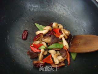 Health Three Treasures-stir-fried Double Mushrooms recipe