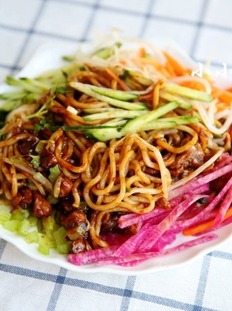 Old Beijing Fried Noodles: The Favorite Noodles of Beijingers