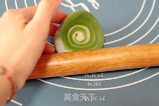 Knowing Everything is Endless: [two-color Circle Spiral Pastry] recipe