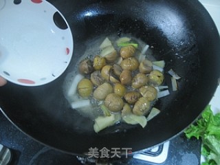 Braised Cabbage with Chestnuts recipe