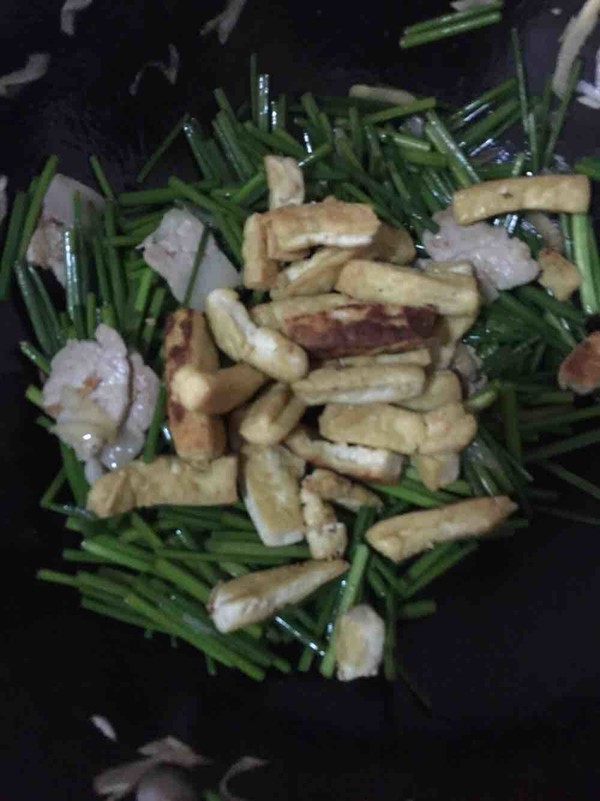 Grilled Tofu with Leek Moss recipe