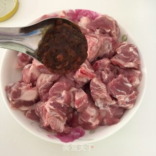 Steamed Pork Ribs with Fungus recipe