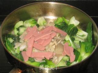 Stir-fried Vegetables with Oyster Mushroom and Square Sausage recipe
