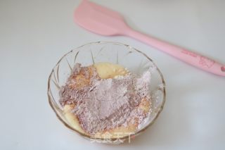 Red Velvet Madeleine Sweetheart Karst Cake recipe