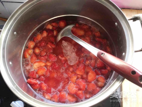 Homemade Sweet Strawberry Jam recipe