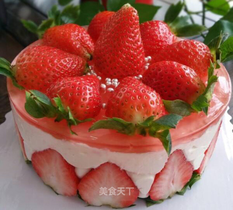 Strawberry Mousse Cake