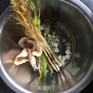 Bawang Flower Stewed Chicken Soup recipe