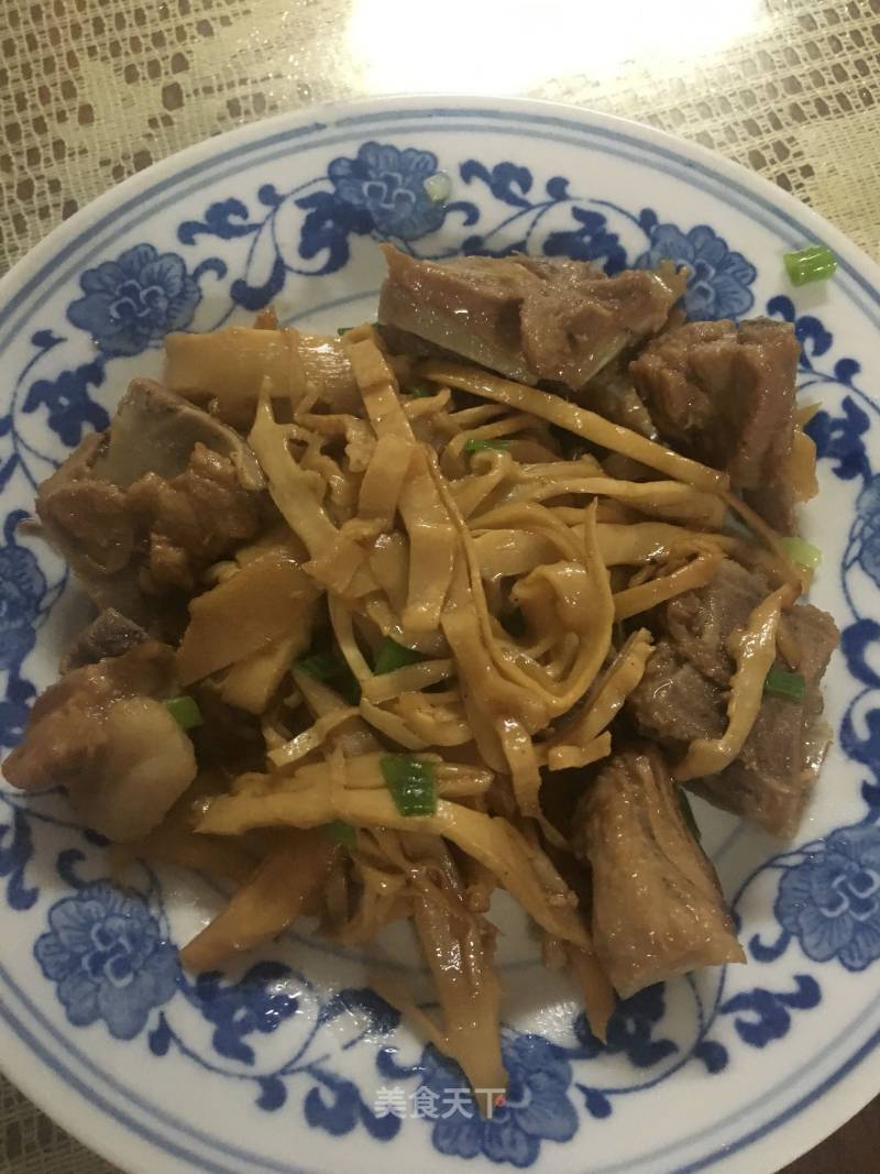 Braised Pork Ribs with Bamboo Shoots recipe