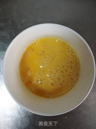 Scrambled Eggs with Garlic Moss recipe