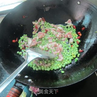 Lean Meat Soup with Green Beans and Eggs recipe