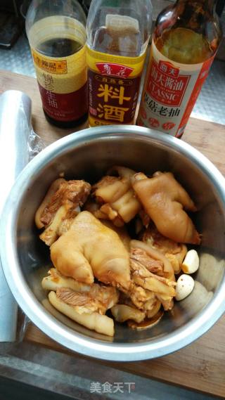 Marinated Trotters recipe