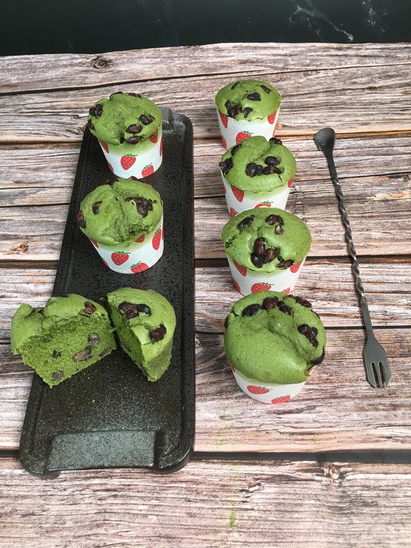 Teach You How to Make Matcha Red Bean Muffin Cakes for The New Year recipe