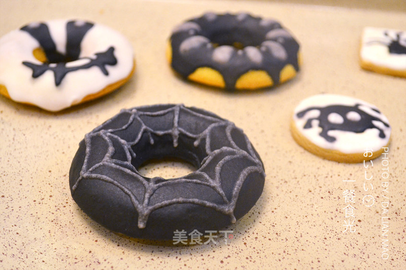 Halloween Icing Donut recipe