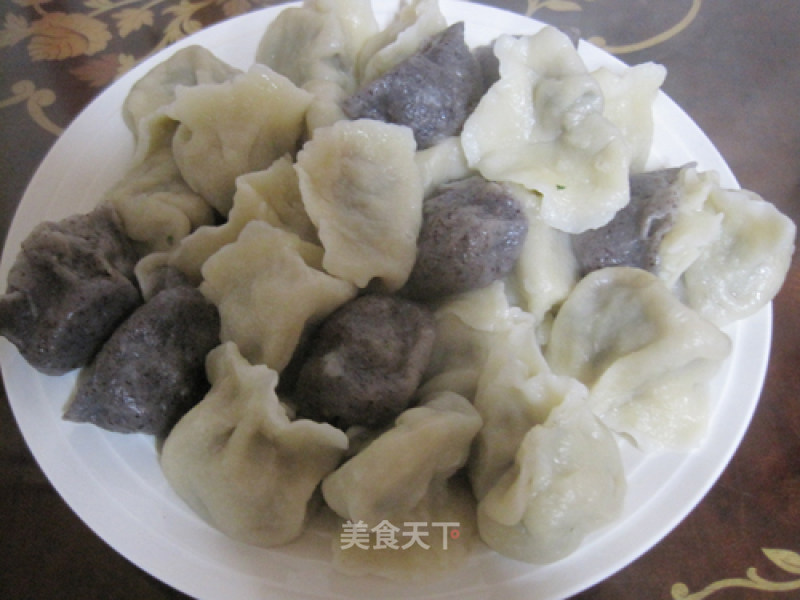Garland Chrysanthemum Dumplings recipe