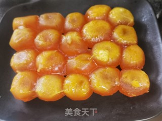 Mooncake with Lotus Seed Paste and Egg Yolk recipe