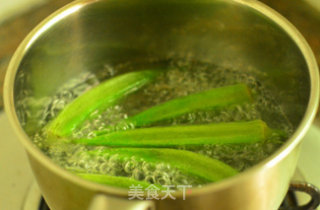 Okra Omelet recipe