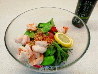 Healthy Food to Eat While Being Thin ~ Light Vegetable and Shrimp Salad recipe