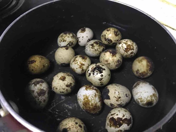 Simple Braised Pork with Quail Eggs recipe