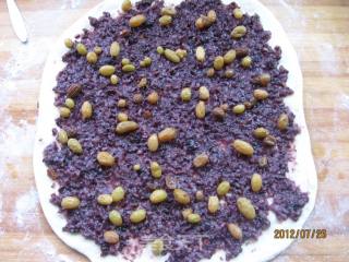 Black Rice Raisin Cake Segment recipe