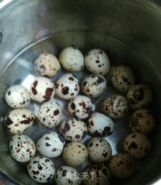 Marinated Quail Eggs recipe